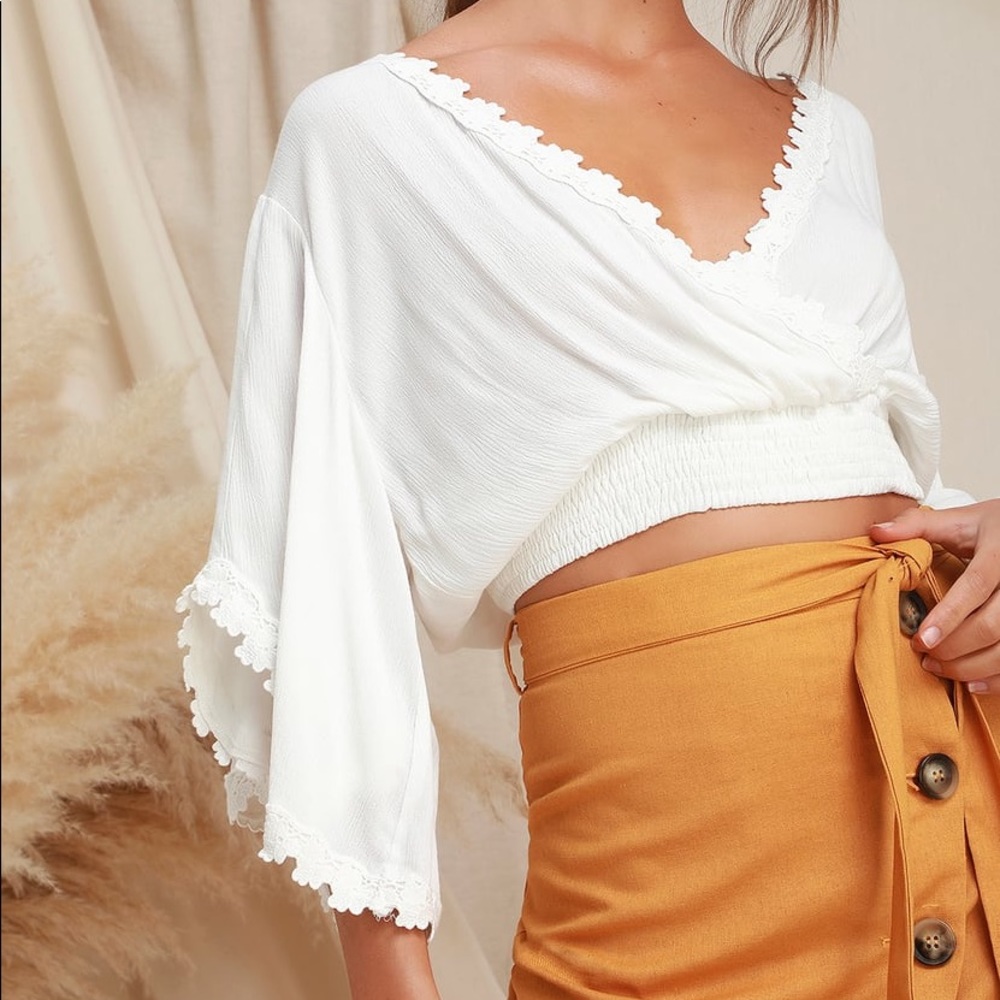 LULUS | Pacifica White Lace Deep V Crop Top Sz Med